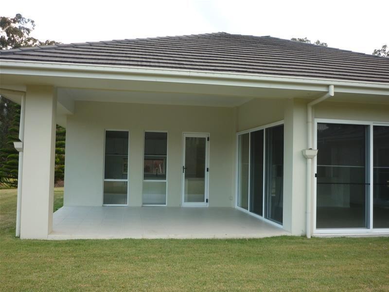 2 Ironbark Court, Wongawallan QLD 4210