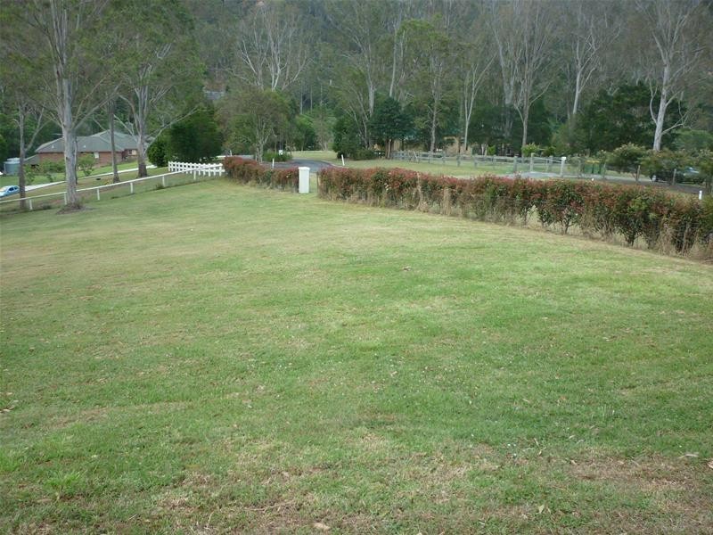 2 Ironbark Court, Wongawallan QLD 4210