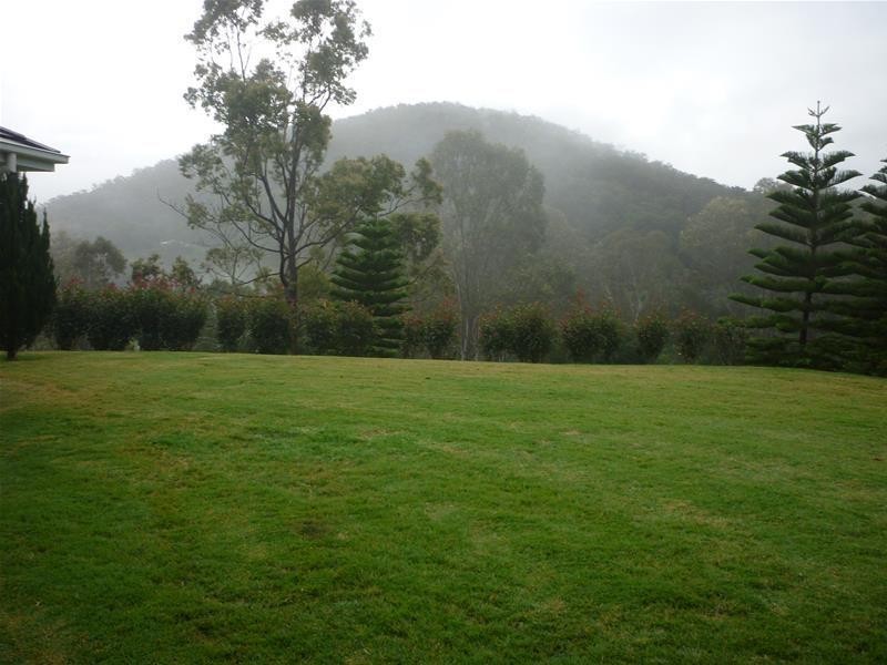 2 Ironbark Court, Wongawallan QLD 4210