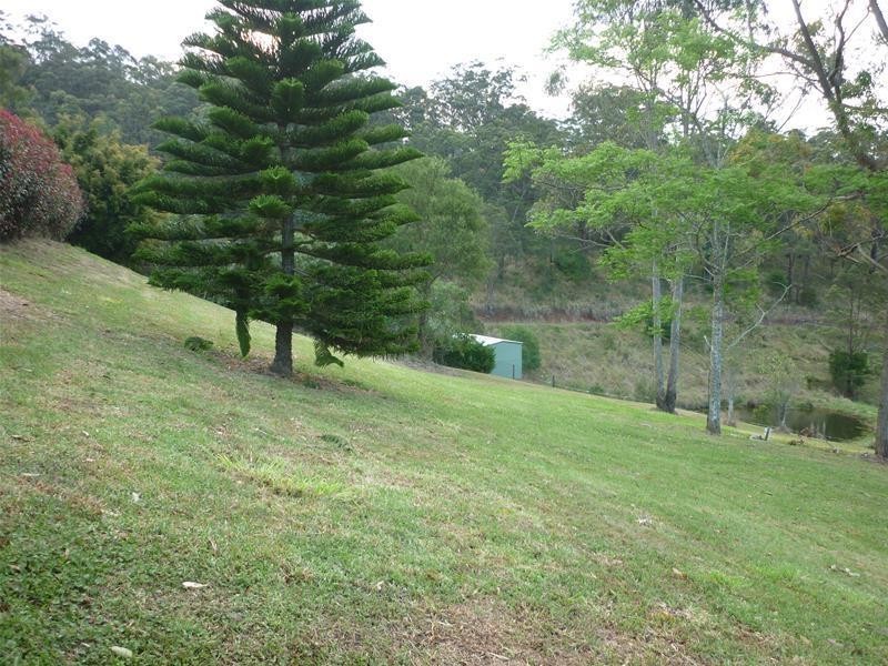 2 Ironbark Court, Wongawallan QLD 4210