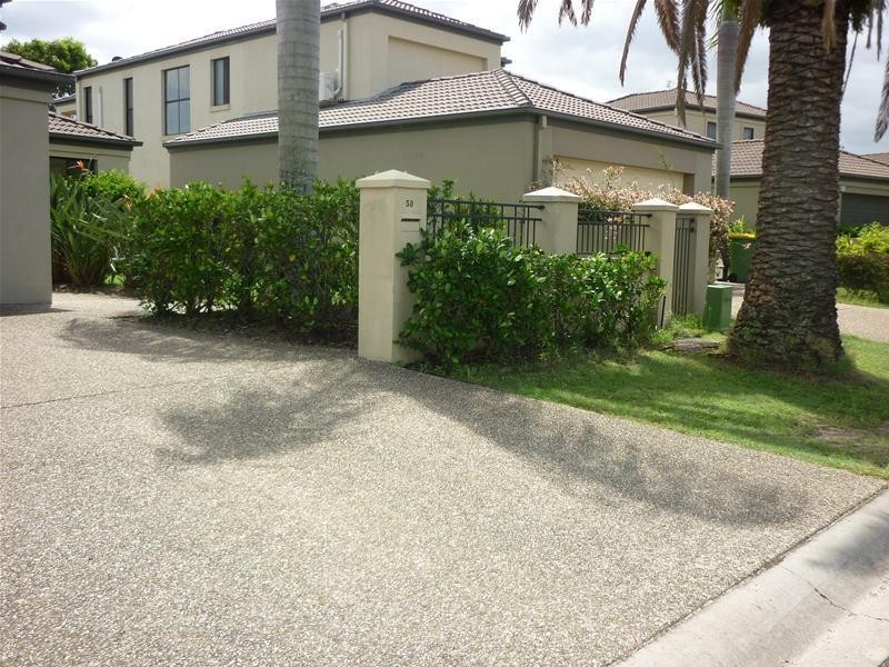 50 Peach Drive, Robina QLD 4226