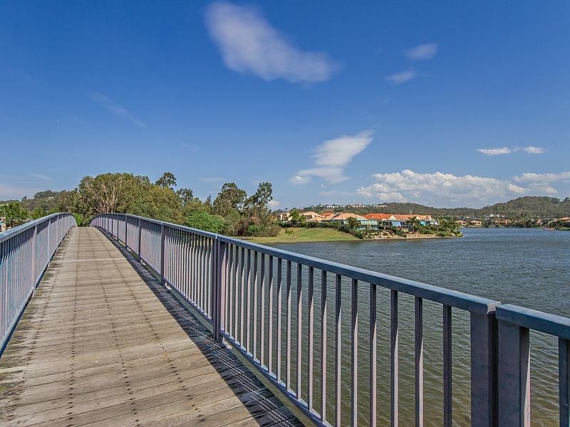 83 Dunlin Drive, Burleigh Waters QLD 4220