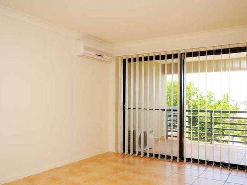 4/4 Acton Drive, Varsity Lakes QLD 4227