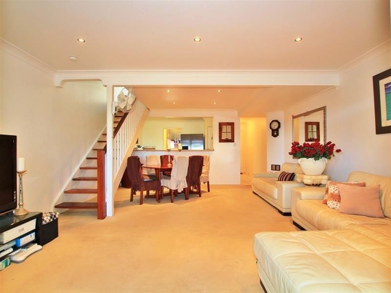 7/4 Sherwood Close, Mudgeeraba QLD 4213