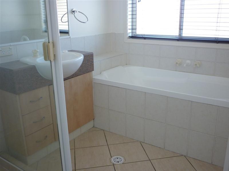 123 Pacific Pines Boulevard, Pacific Pines QLD 4211