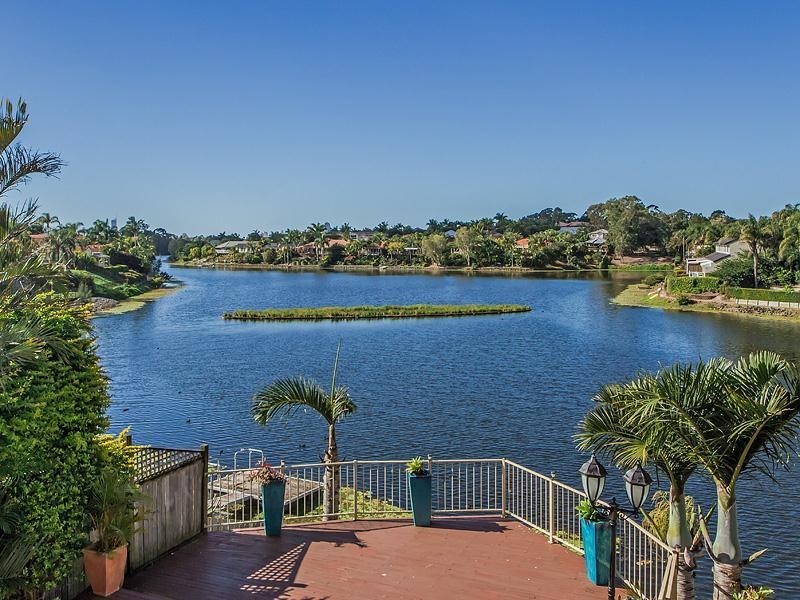 13 Tullamarine Drive, Robina QLD 4226