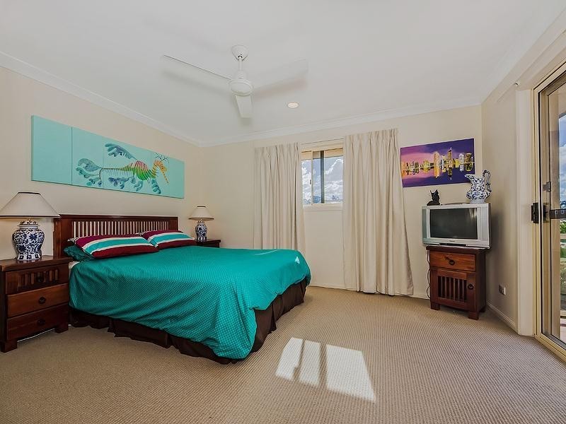 13 Tullamarine Drive, Robina QLD 4226