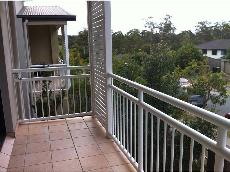 Unit 3/12 Geraldton Drive, Varsity Lakes QLD 4227