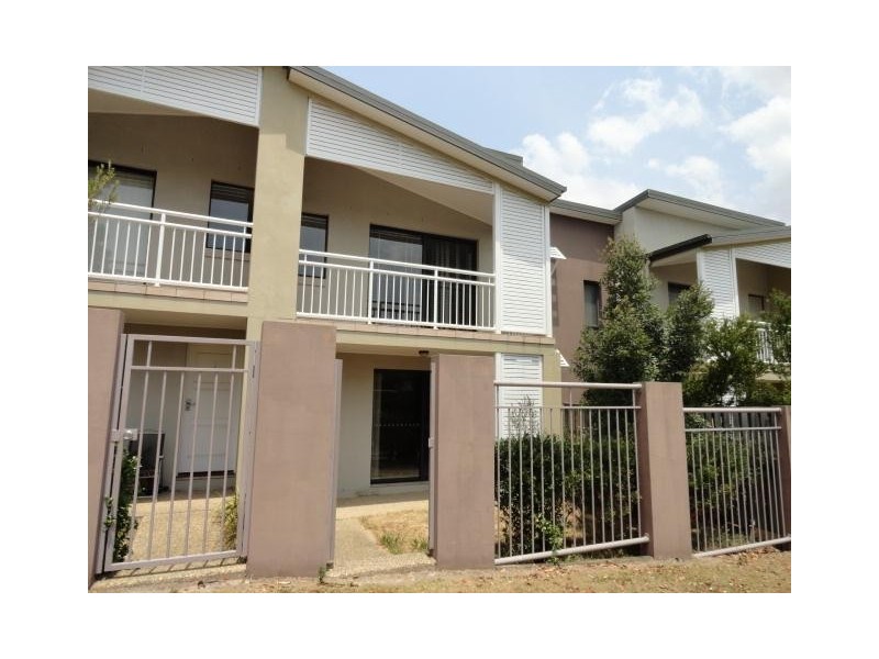 Unit 3/12 Geraldton Drive, Varsity Lakes QLD 4227
