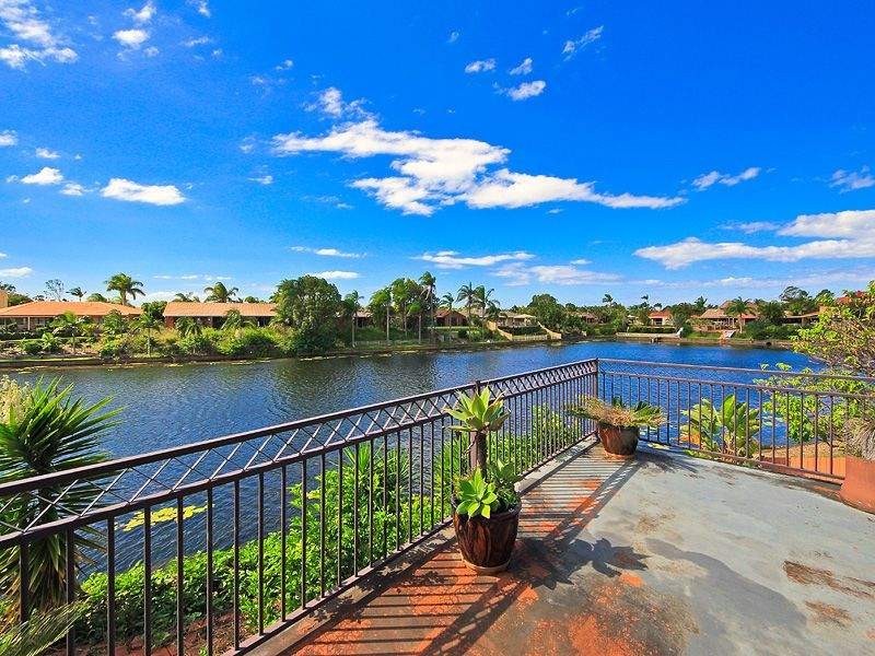 90 Manly Drive, Robina QLD 4226