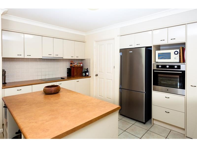 19 Elfin Street, Robina QLD 4226