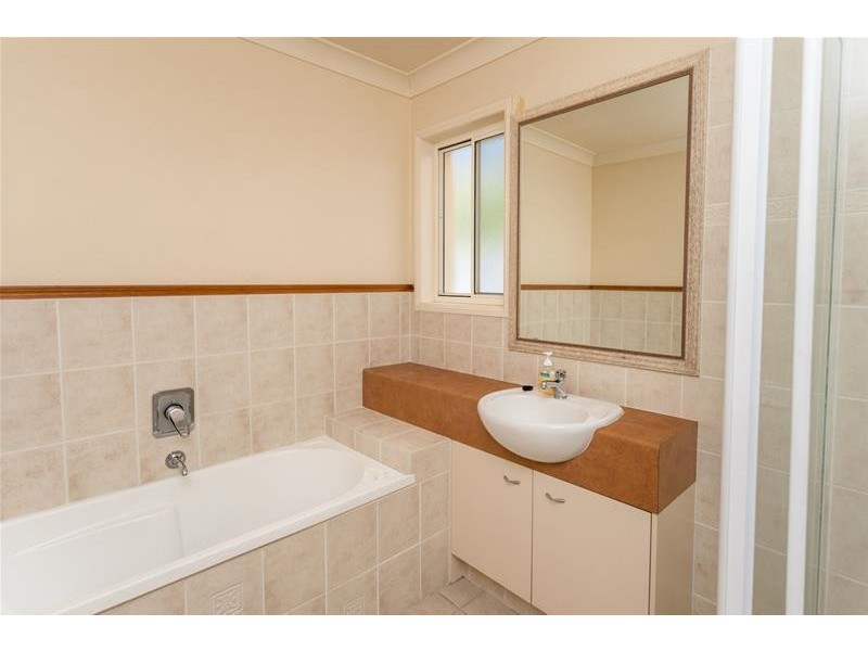 19 Elfin Street, Robina QLD 4226