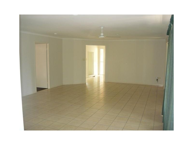 2 Resort Drive, Robina QLD 4226