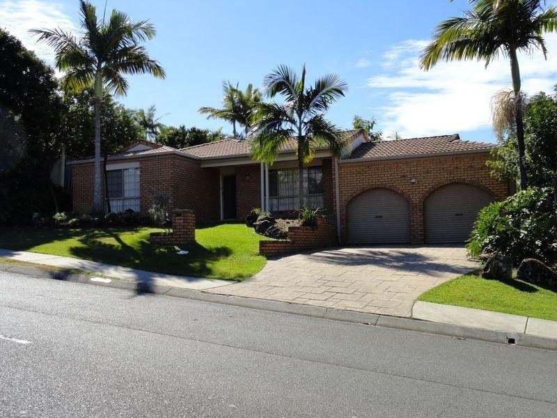 154 Glen Eagles Drive, Robina QLD 4226