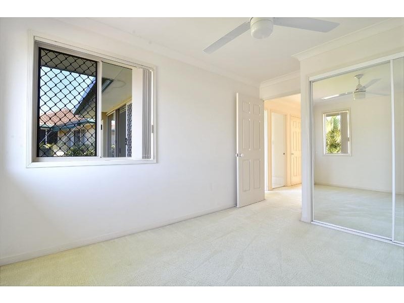 60/152 Palm Meadows Drive, Carrara QLD 4211