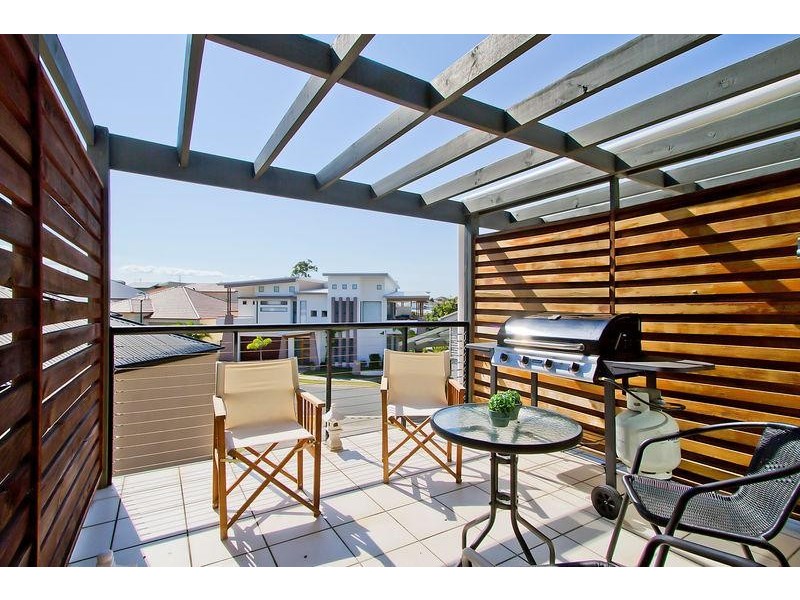 1/2 Palma Crescent, Varsity Lakes QLD 4227