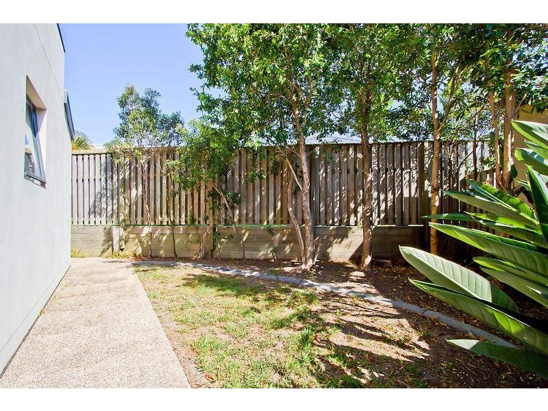 1/2 Palma Crescent, Varsity Lakes QLD 4227