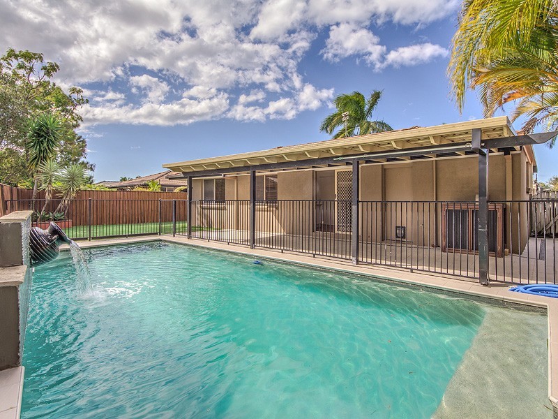 49 Roundelay Drive, Varsity Lakes QLD 4227