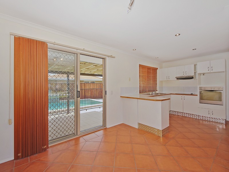 49 Roundelay Drive, Varsity Lakes QLD 4227