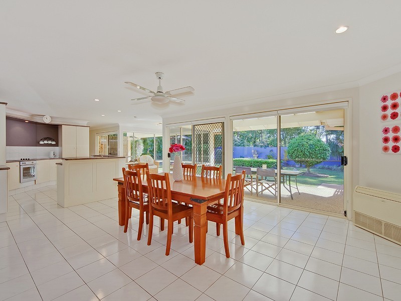 8 Nunawading Court, Robina QLD 4226