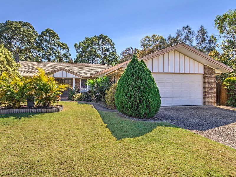 8 Nunawading Court, Robina QLD 4226