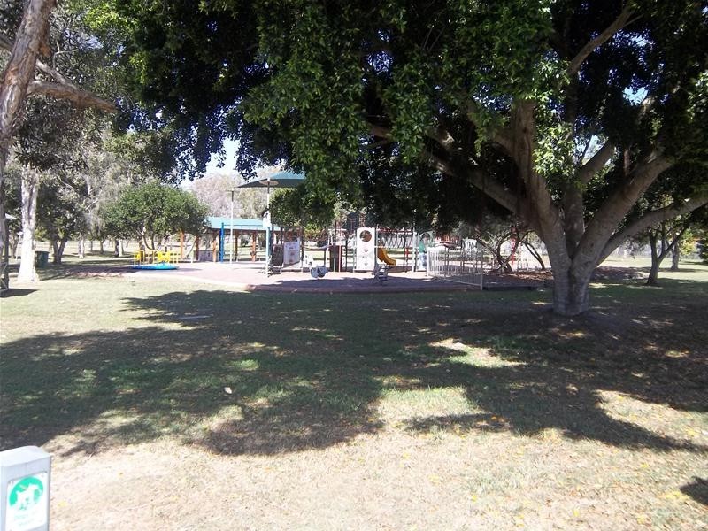 5 Gainsborough Drive, Varsity Lakes QLD 4227