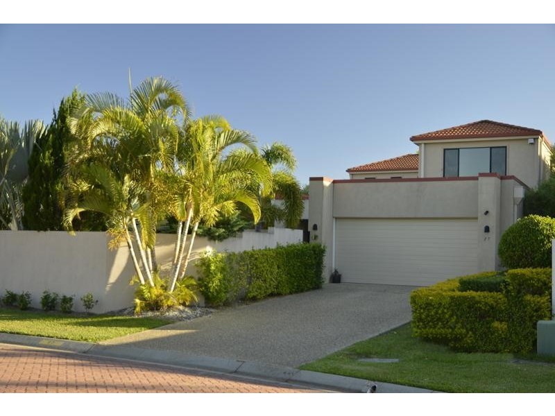 17 Meadowlake Drive, Carrara QLD 4211
