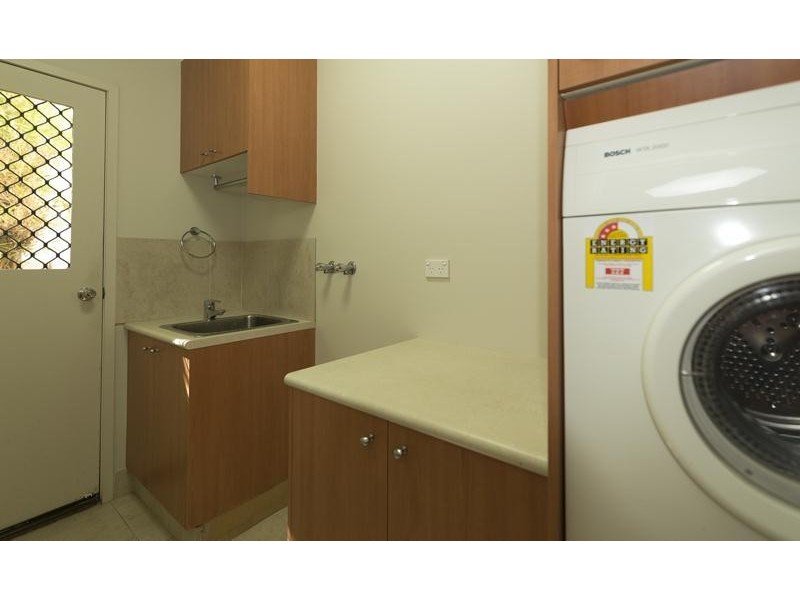 17 Meadowlake Drive, Carrara QLD 4211