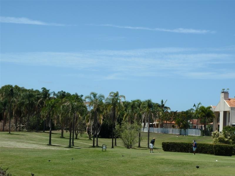 17 Meadowlake Drive, Carrara QLD 4211