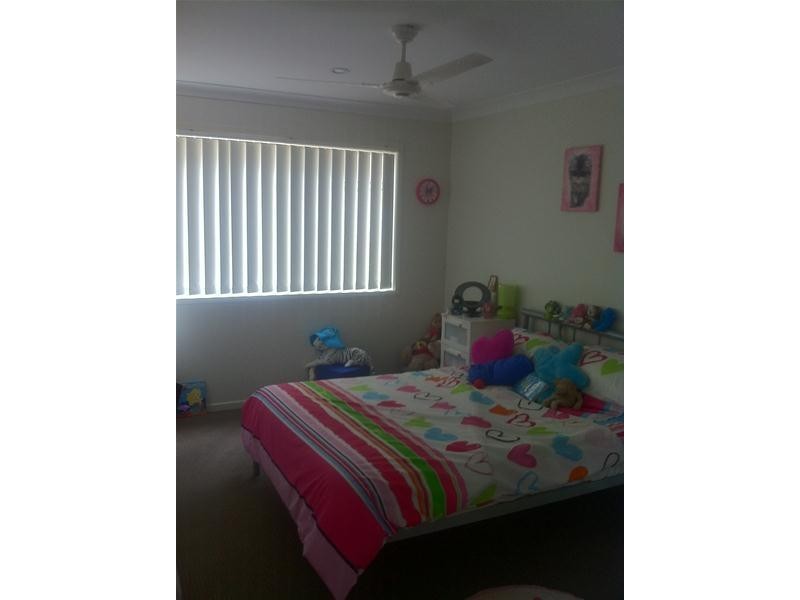 27 Banjo Crescent, Gilston QLD 4211