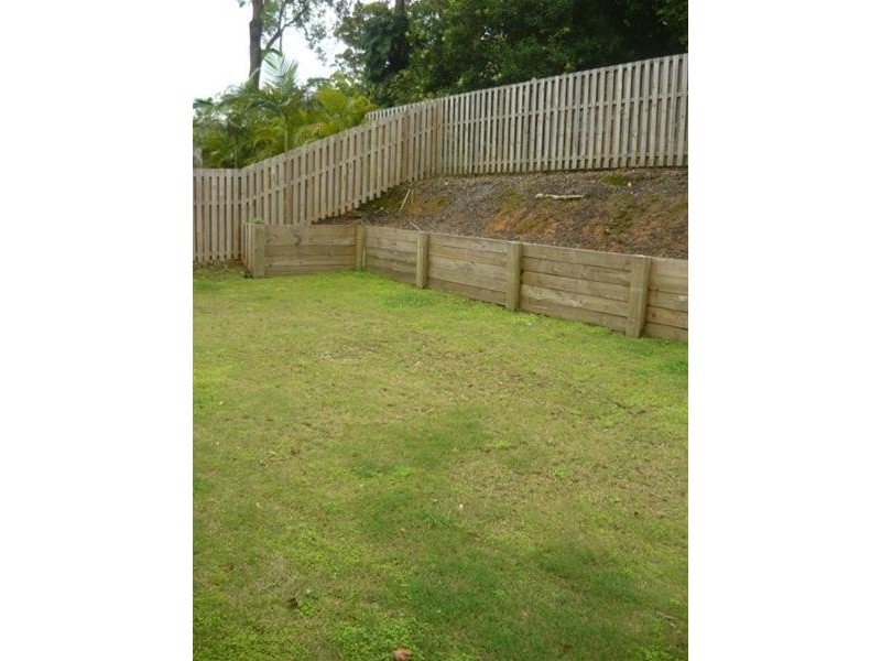 27 Banjo Crescent, Gilston QLD 4211