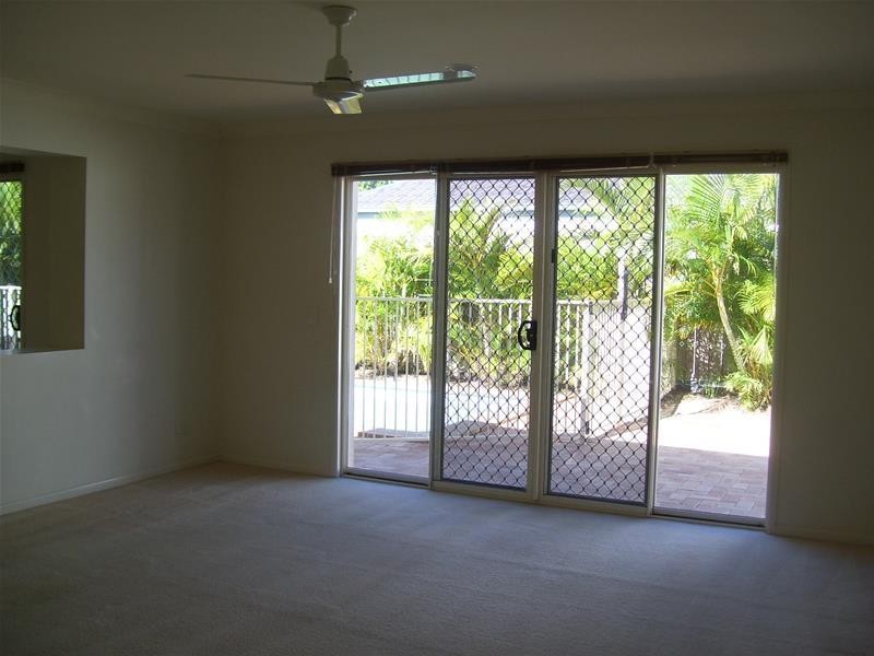 5 Carpentaria Court, Robina QLD 4226