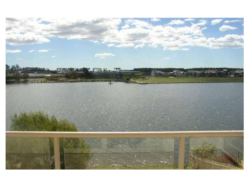 26 Vanderbilt Court, Varsity Lakes QLD 4227