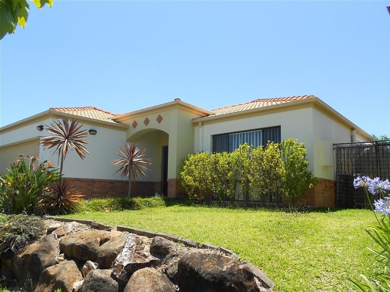 18 Nardoo Street, Robina QLD 4226