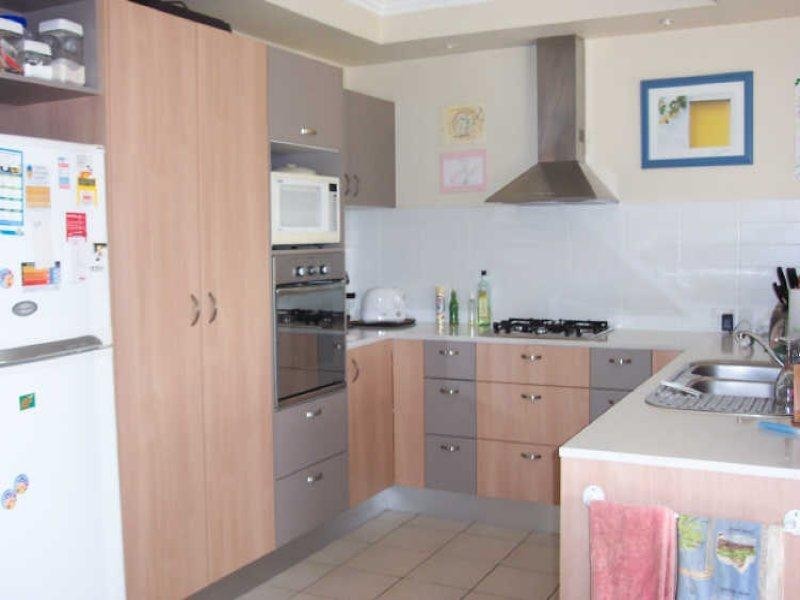 10 Oxford Court, Robina QLD 4226