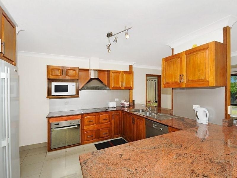 24 Tincurrin Court, Robina QLD 4226