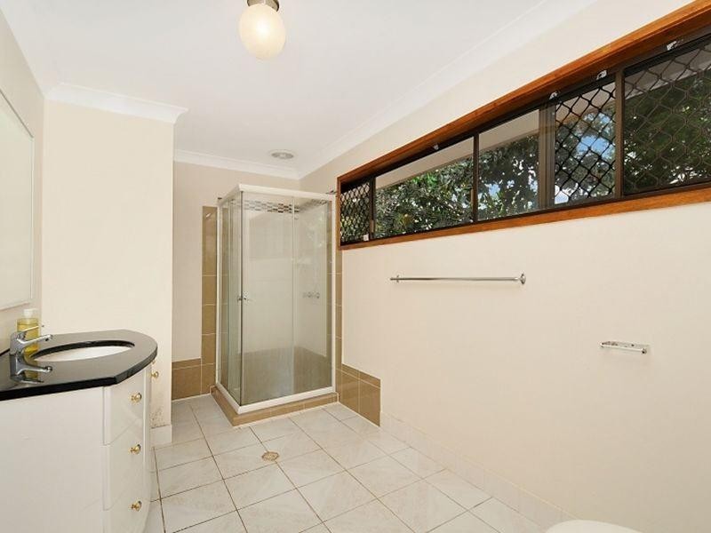 24 Tincurrin Court, Robina QLD 4226