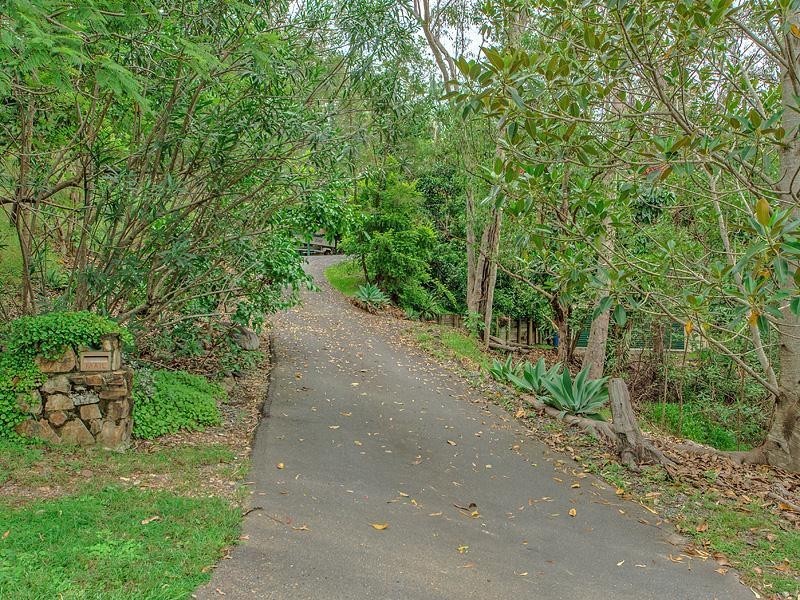 6 Glenaura Drive, Tallai QLD 4213