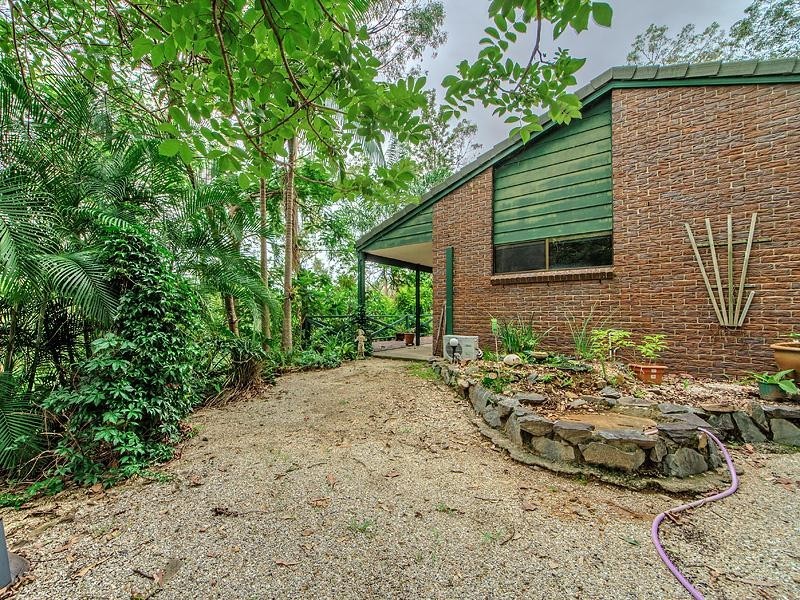 6 Glenaura Drive, Tallai QLD 4213