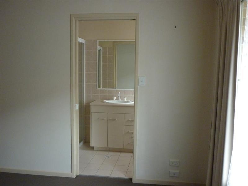 21 Queen Charlotte Court, Mudgeeraba QLD 4213