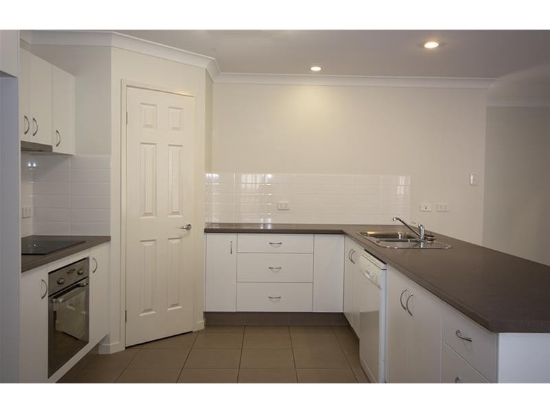 27 Banjo Crescent, Gilston QLD 4211