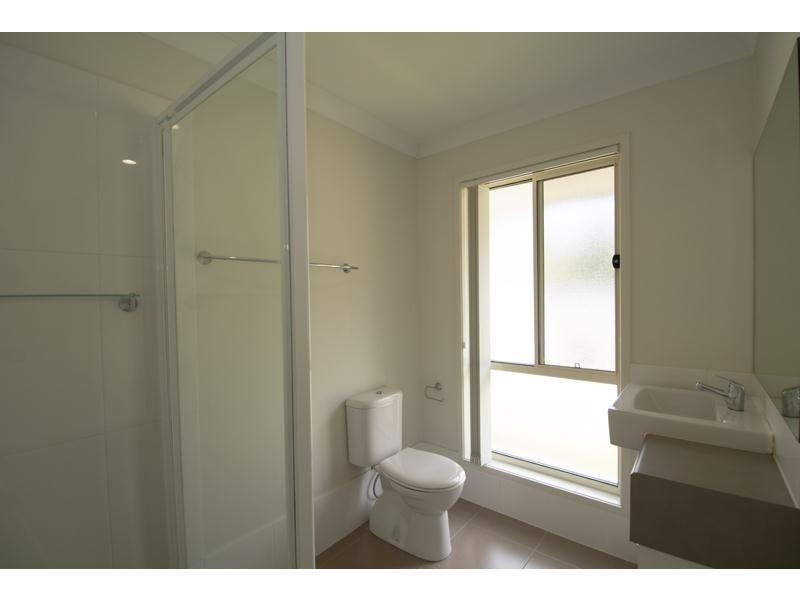 27 Banjo Crescent, Gilston QLD 4211