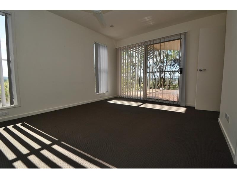 1 Opal Court, Carrara QLD 4211