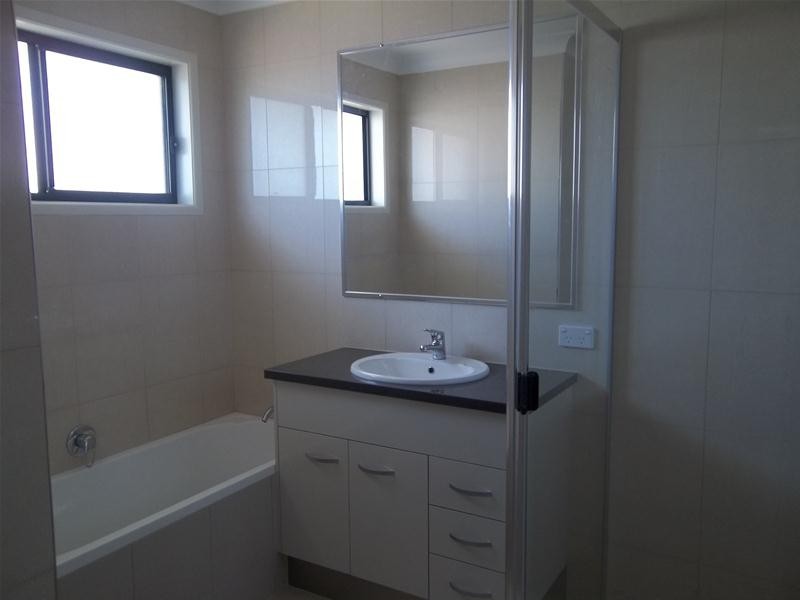 27 Angelia Lane, Merrimac QLD 4226