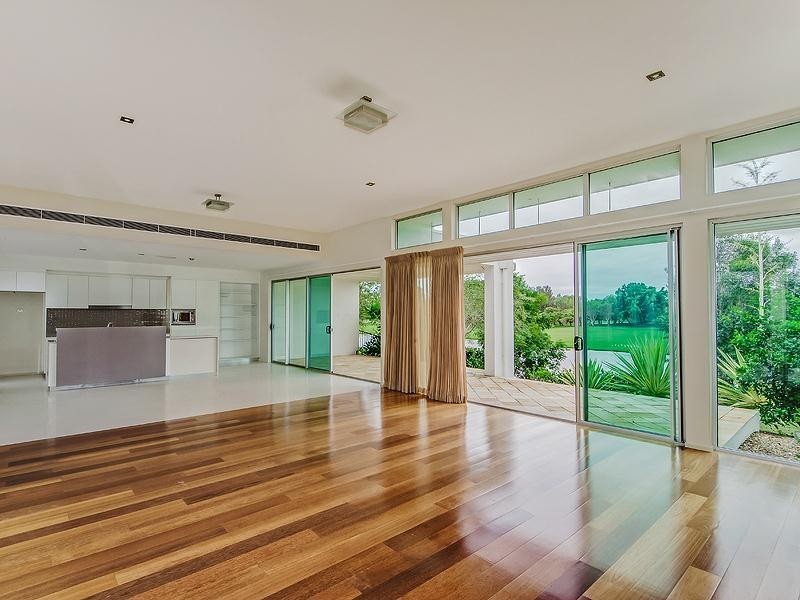 737 Peninsula Dr, “The Glades”, Robina QLD 4226