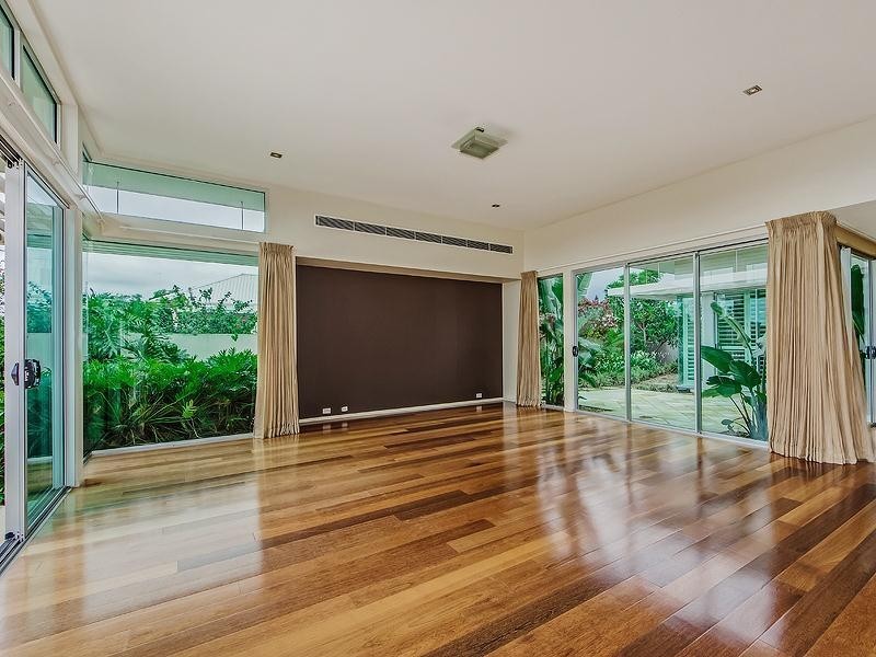 737 Peninsula Dr, “The Glades”, Robina QLD 4226