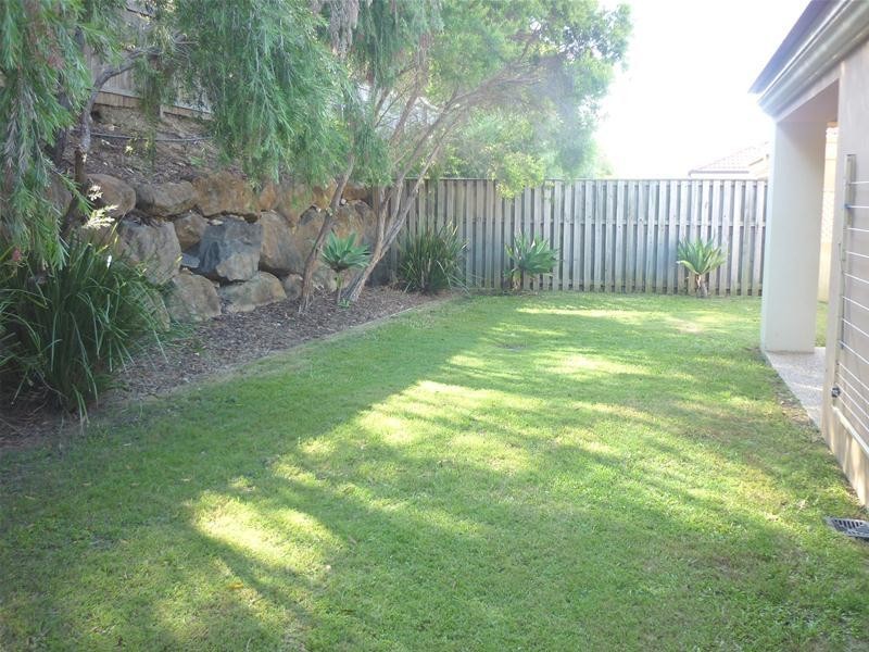 16 Elfin Street, Robina QLD 4226