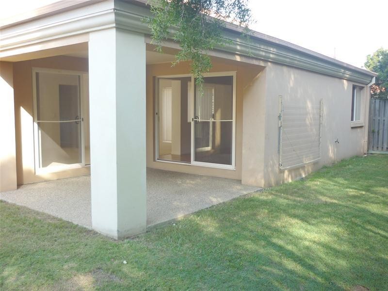 16 Elfin Street, Robina QLD 4226