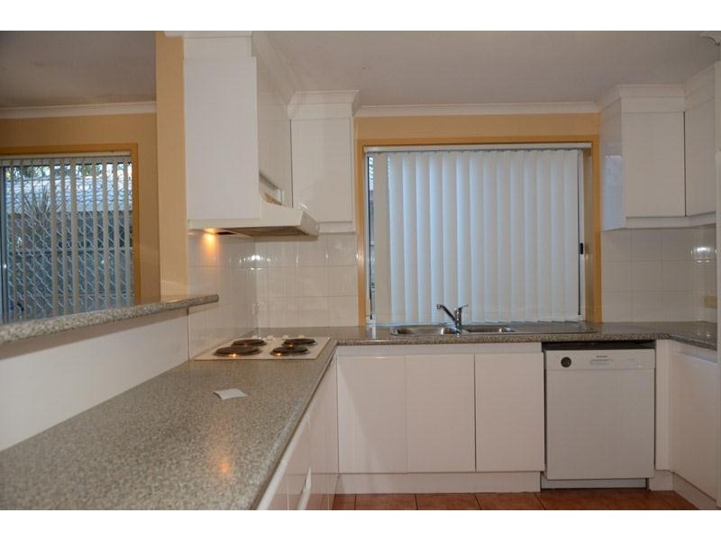 28 Emerton Crescent, Robina QLD 4226