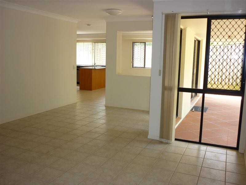 25 Eugenia Circuit, Robina QLD 4226